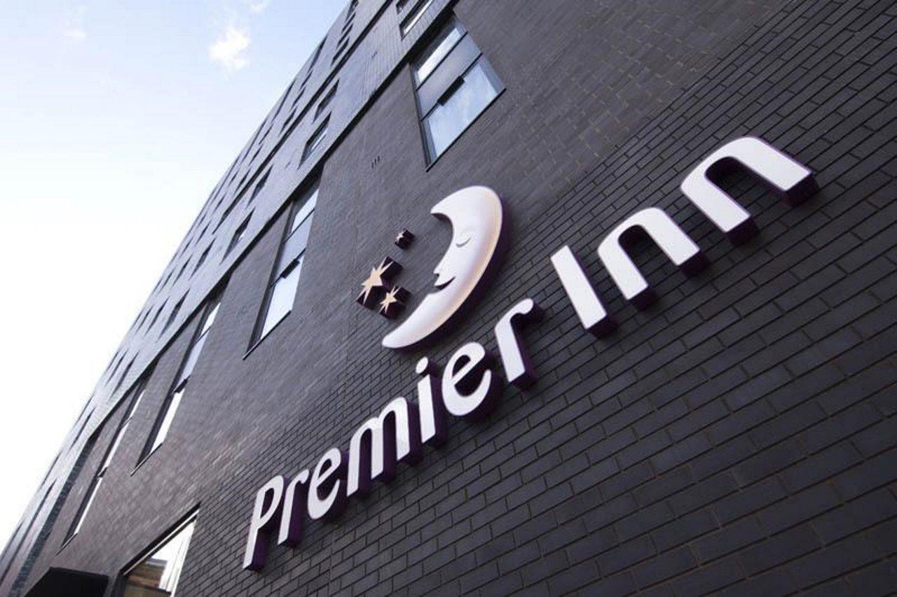 Premier Inn Manchester City Exterior photo